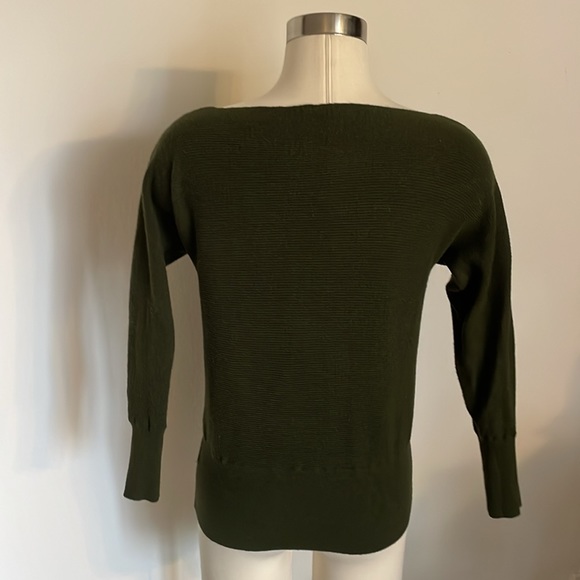 Green off the shoulder sweater - Picture 3 of 5
